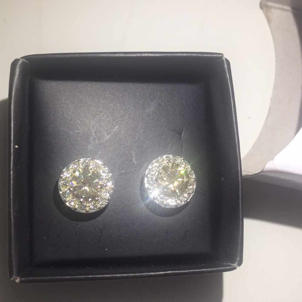 Avon Love at First Sight Stud Earings